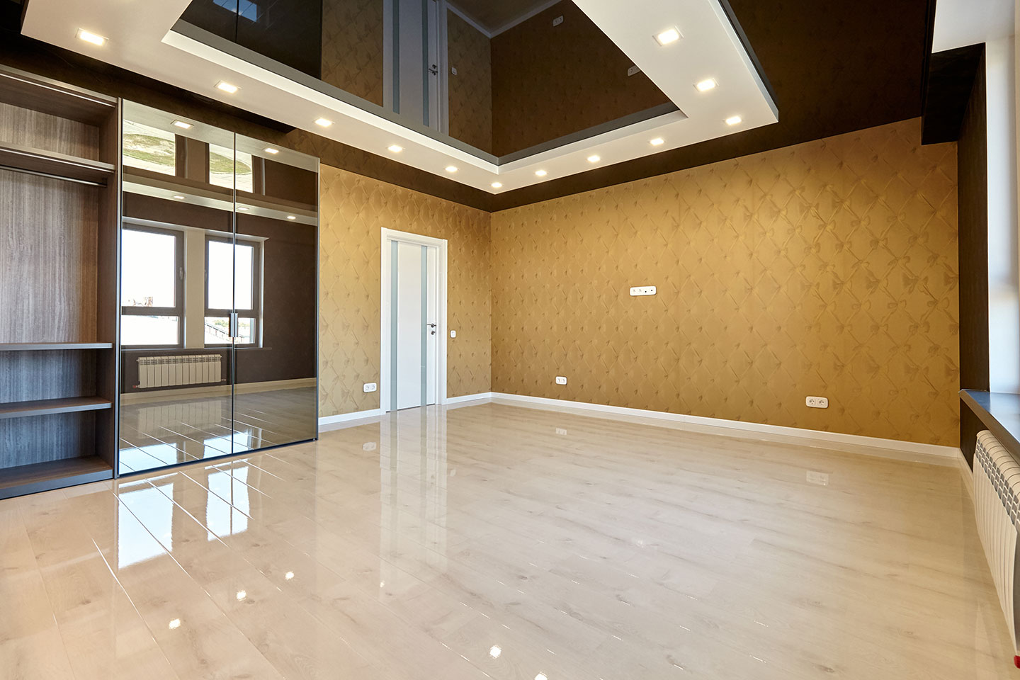 shop-0002 Stylish villa with city views