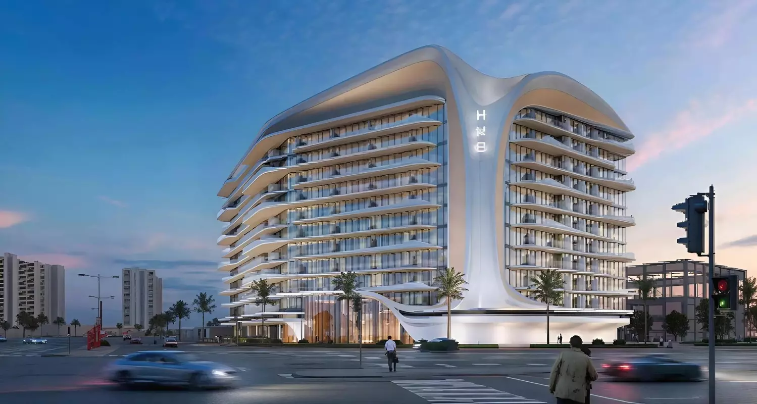 Beverly Grande by HMB